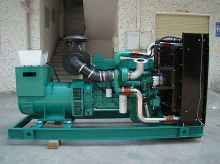 富宁1100kw康明斯柴油发电机组图片 富宁1100kw康明斯柴油发电机组图片
